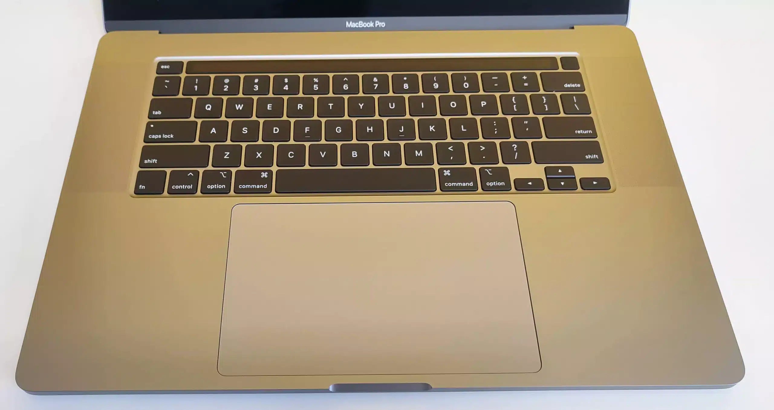 Apple MacBook Pro A2141 MVVL2LL/A 2019 Notebook 16 Apple MacBook Pro A2141 MVVL2LL/A 2019 Notebook 16